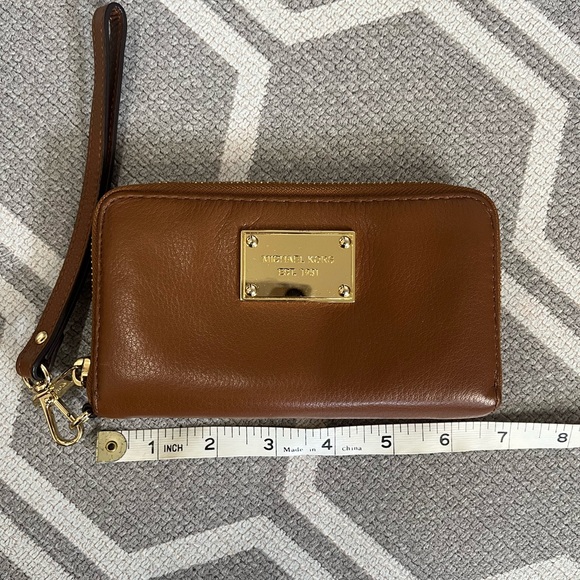 Michael Kors Brown Wristlet/Wallet - Picture 7 of 8